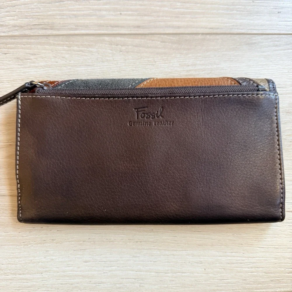 Fossil Women's Vintage Patchwork‎ Leather Trifold Wallet